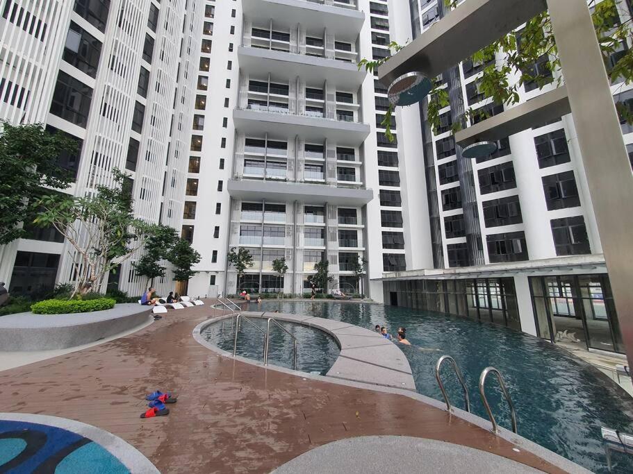 Kota Kinabalu City The Shore - Lucky 7 Homestay Exterior foto